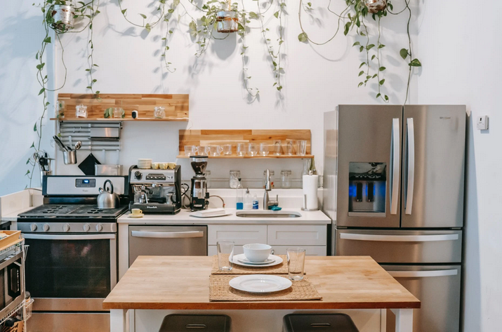 a full set kitchen